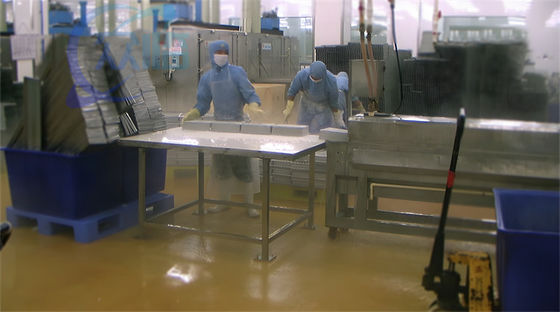 Seafood, fish and shrimp processing plant thawing rapid plate dividing machine Frozen plate removing machine